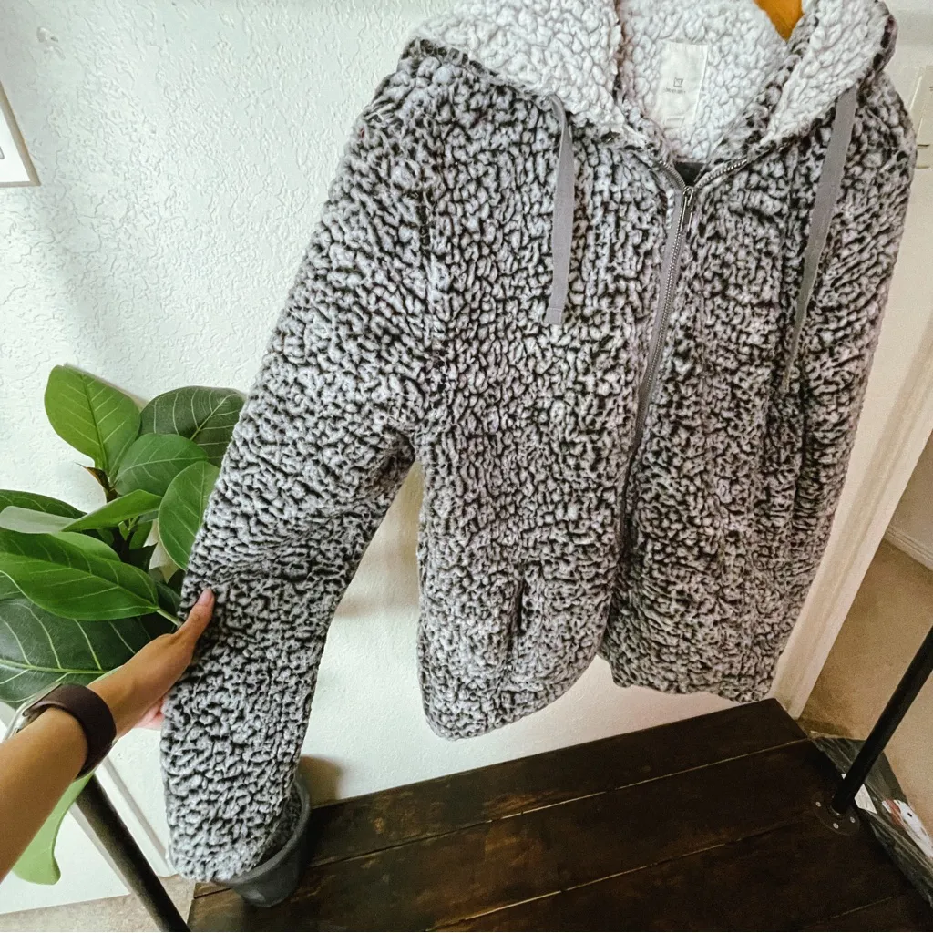Thread + Supply Wubby Teddy Jacket Size S Gray - Image 6