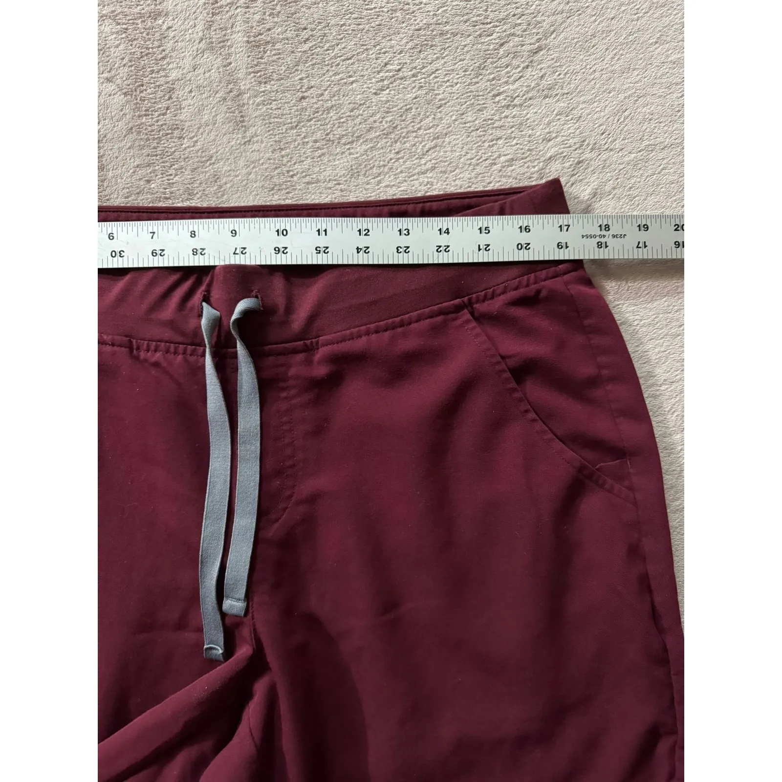 FIGS Catarina Jogger Scrub Pants‎ Zipper Pockets Burgundy Medical Size L - Image 6