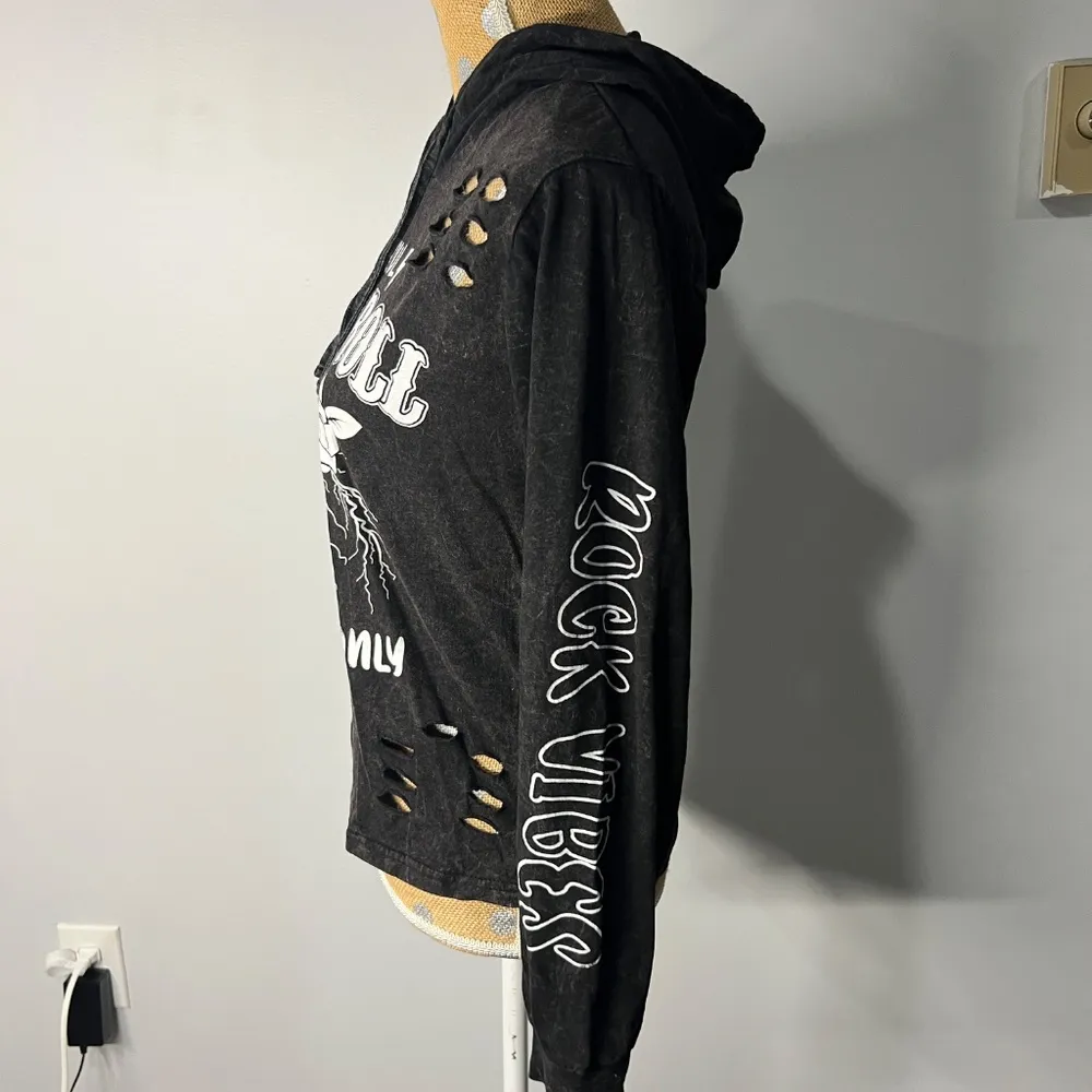 On Fire Rock N Roll Vibes Hooded Shirt Cut Out Size Large - Image 5