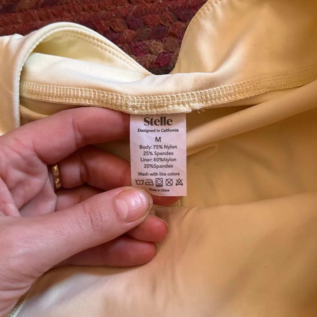 STEELE PASTEL LEMON YELLOW BUTTERCREAM ATHLETIC GOLF TENNIS SKIRT SKORT PLEATED Size M - Image 2