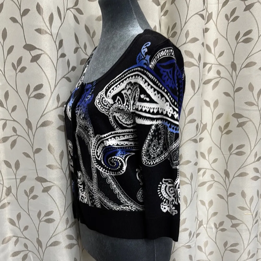 White House Black Market Artistic Black and Blue Cardigan - Image 6