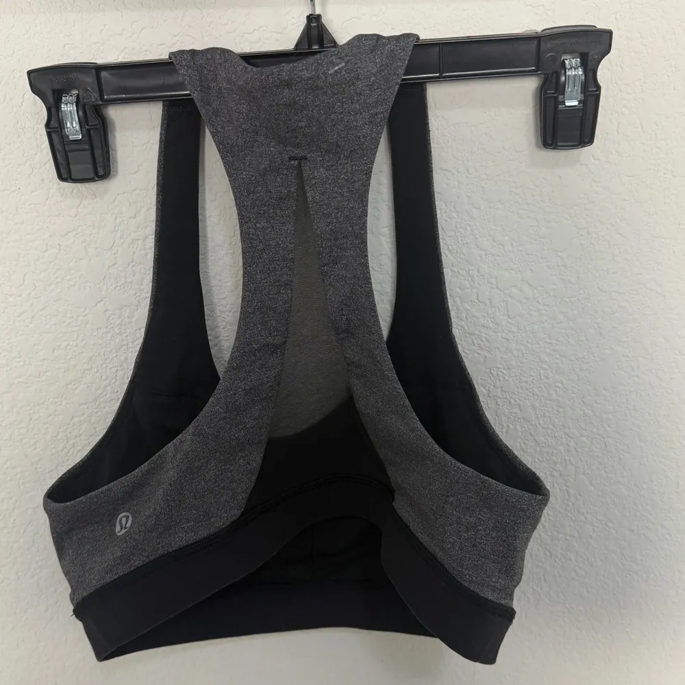Lululemon Invigorate Sports Bra Heathered Black / Black Mesh Size 6 Racerback - Image 6