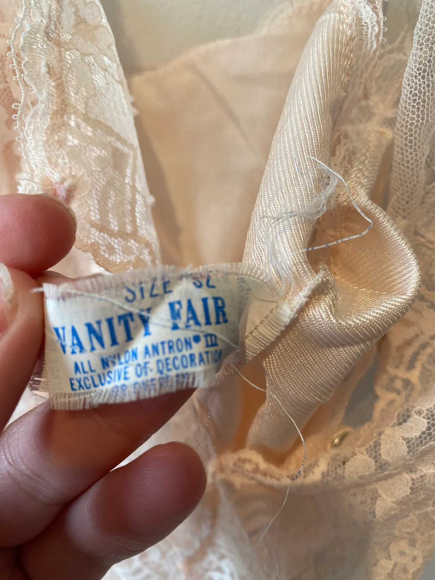 Vanity Fair Top - Image 4