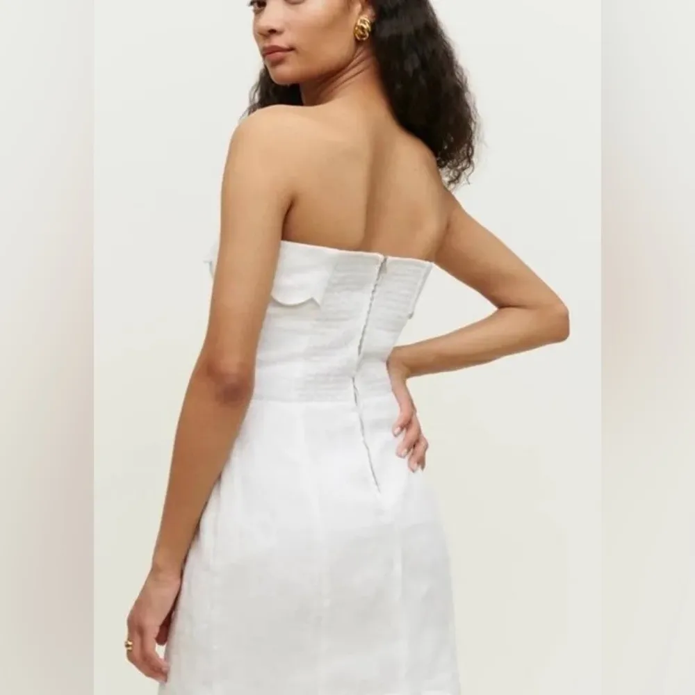 NWT Reformation Isles Mini Dress Size 12 Linen White Scalloped strapless smocked - Image 2