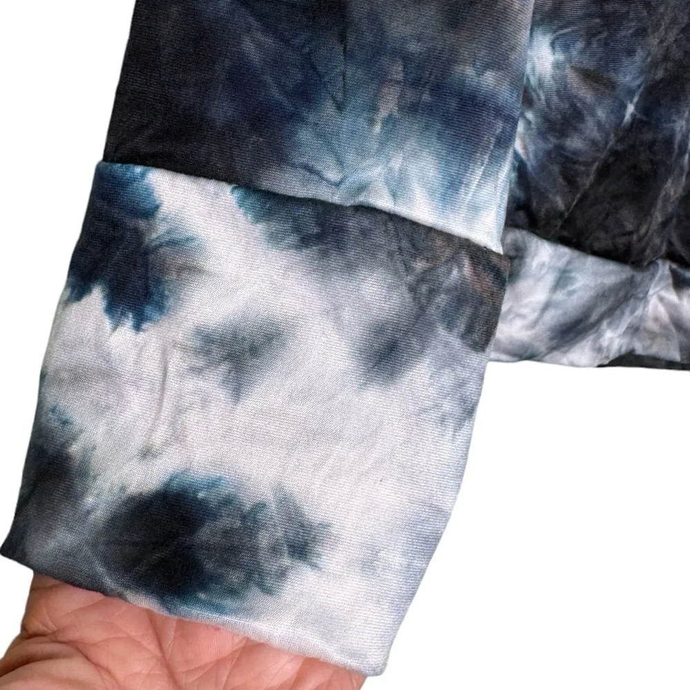 Hello Mello Navy Dye the Limit Top with Pouch Size Medium NWT Blue - Image 6