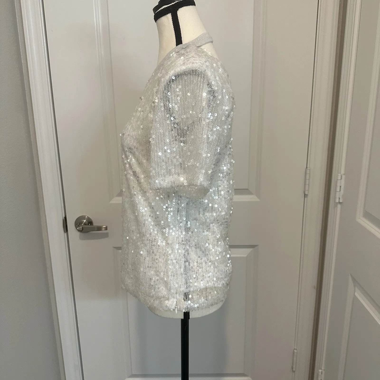 Grey Lab Sequin Open - Image 4