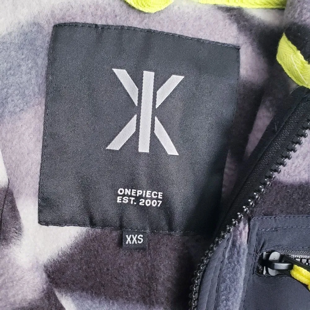 Onepiece Gray and Black Camo Fleece Jumpsuit Size XXS - Image 8