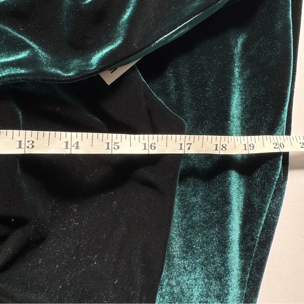Revelry Bardot Velvet Emerald Green Dress Size 8 - Image 5