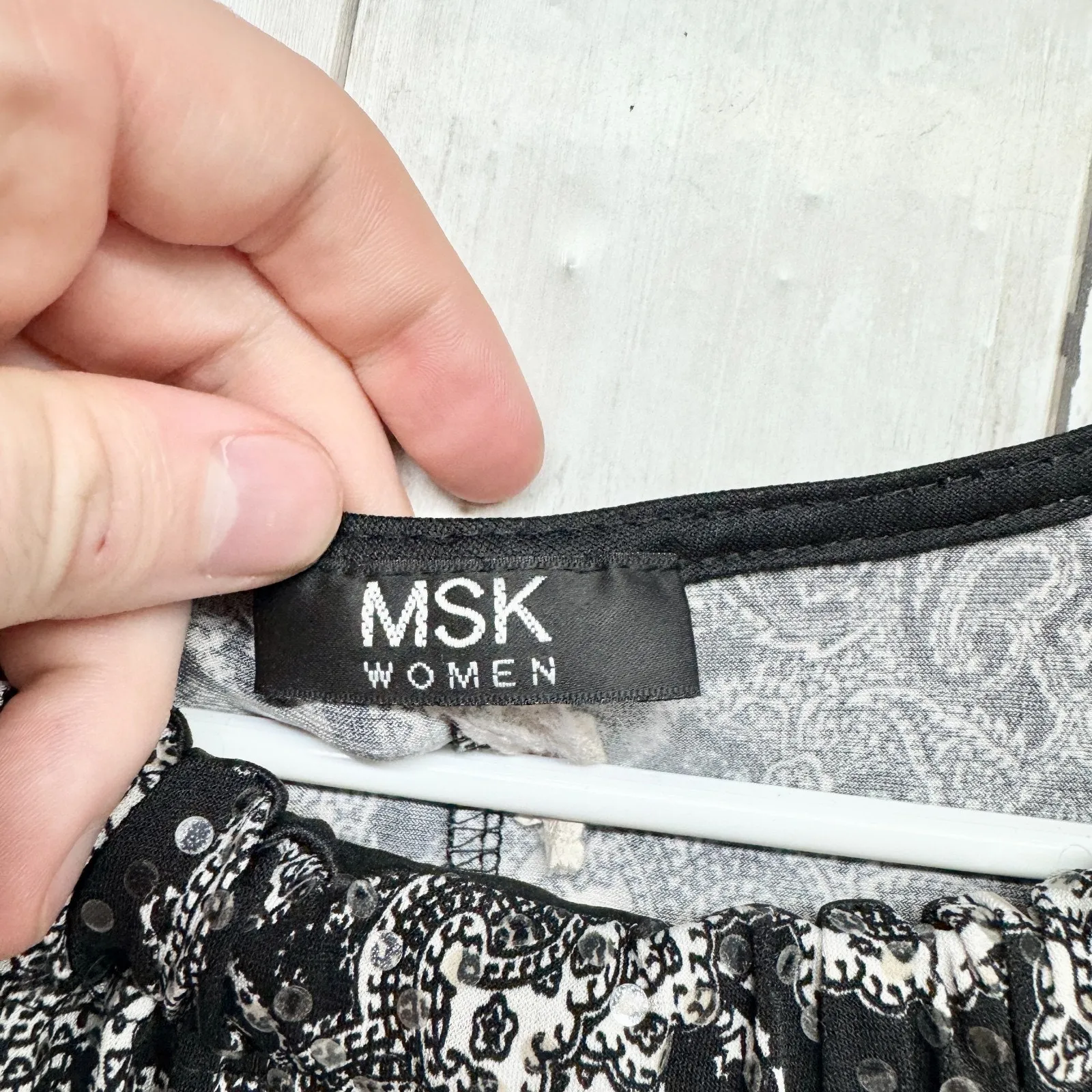 MSK Dress Women 27" Chest Black White Paisley Sleeveless Midi Ruffle Trim Sequin Size undefined - Image 2