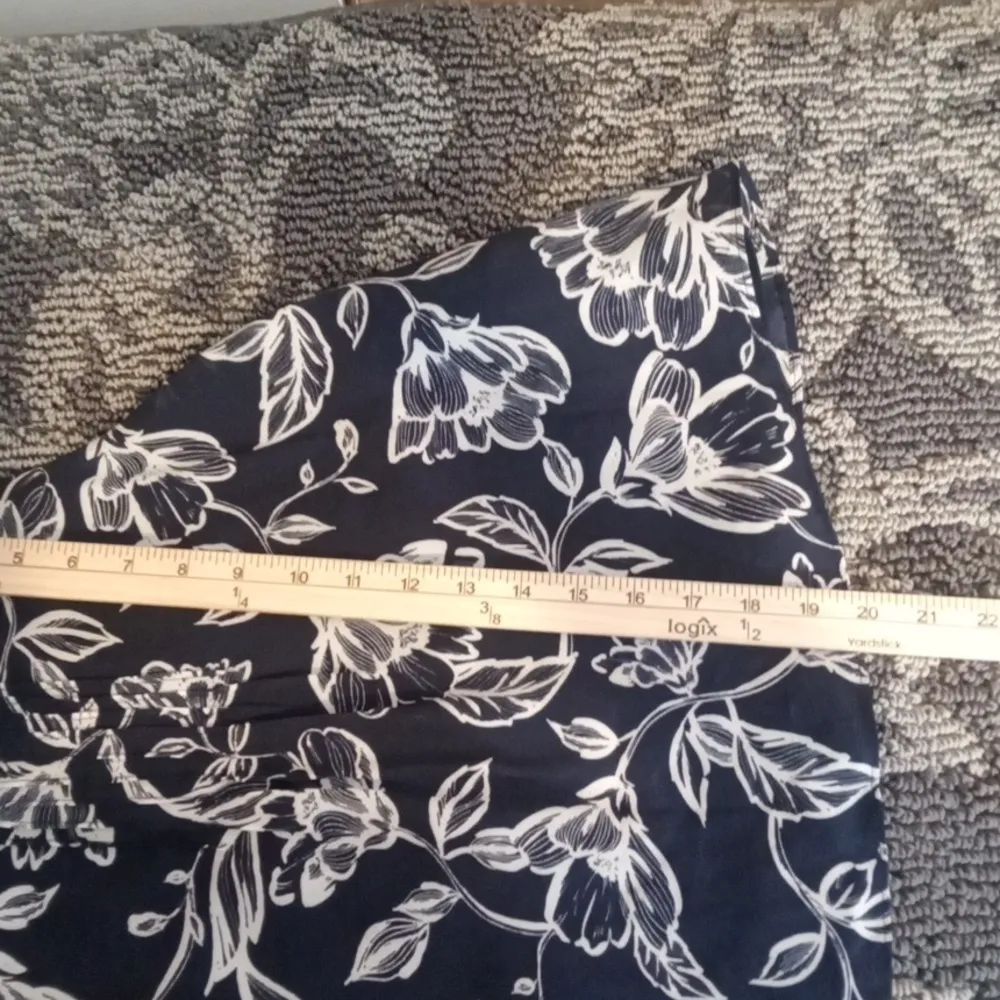 Greylin Blue Thick Strap Cropped Top Silk Summer Lined Womens Top - Image 7