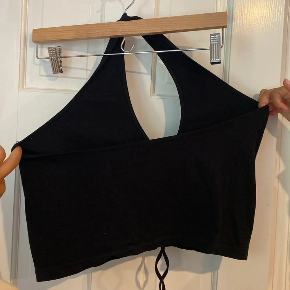 Suzette Collection  black top. Size M/L - Image 3