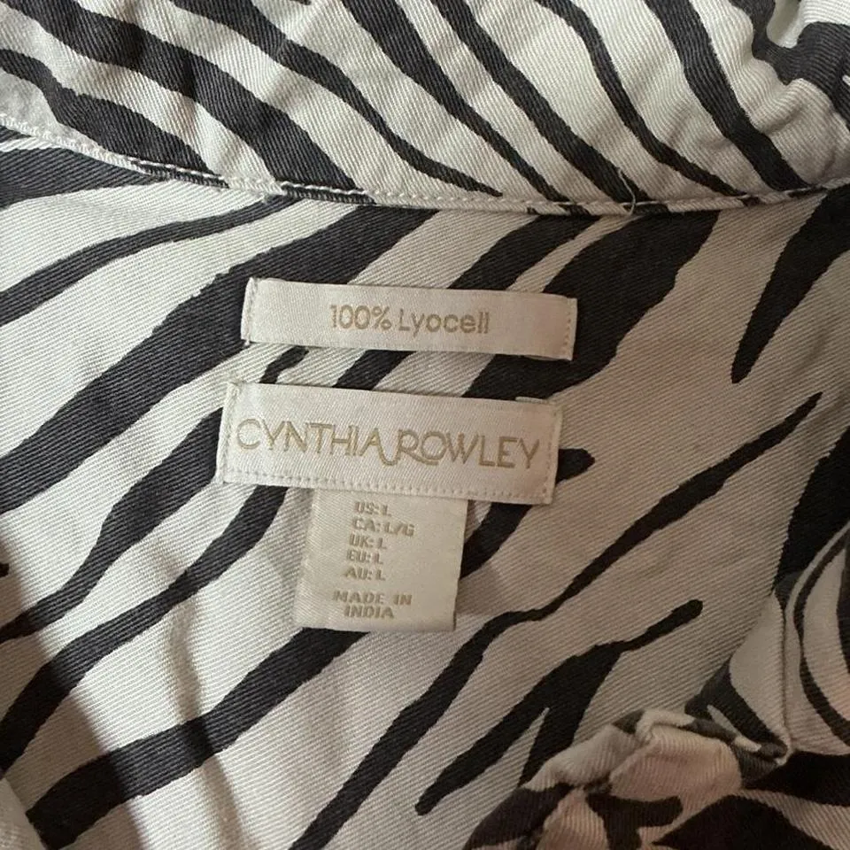Cynthia Rowley Zebra Button Up Short Sleeve Shirt Women's Coastal Sustainable - Image 5