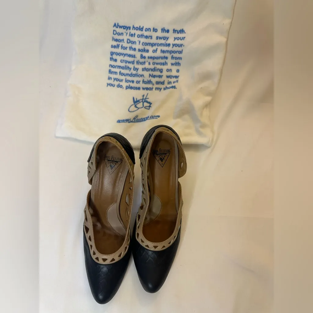 John Fluevog Embossed Leather heels - Size 8 1/2 - Image 4