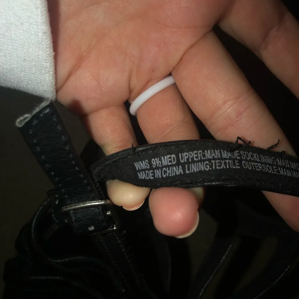 SO black Wedges - Image 3