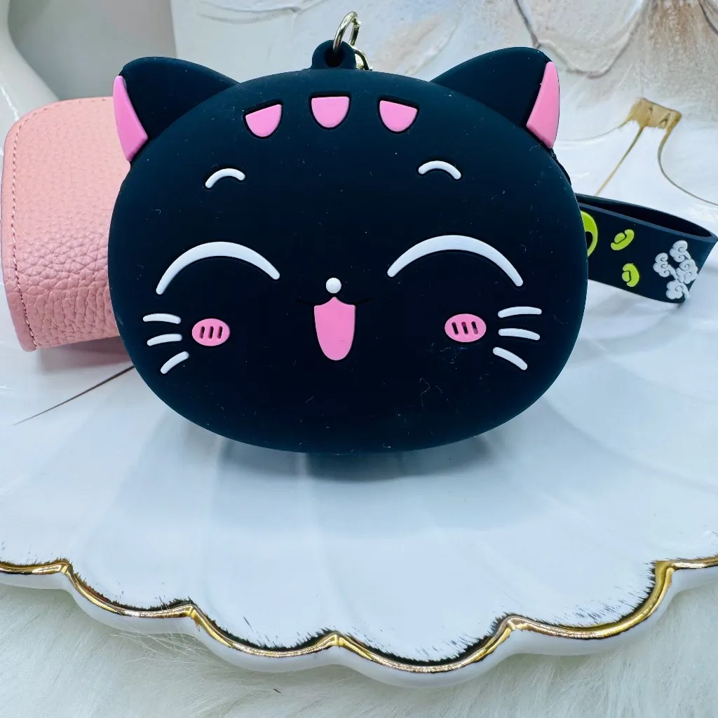 Pink Wallet and a Silicone Cat coin purse - Image 7