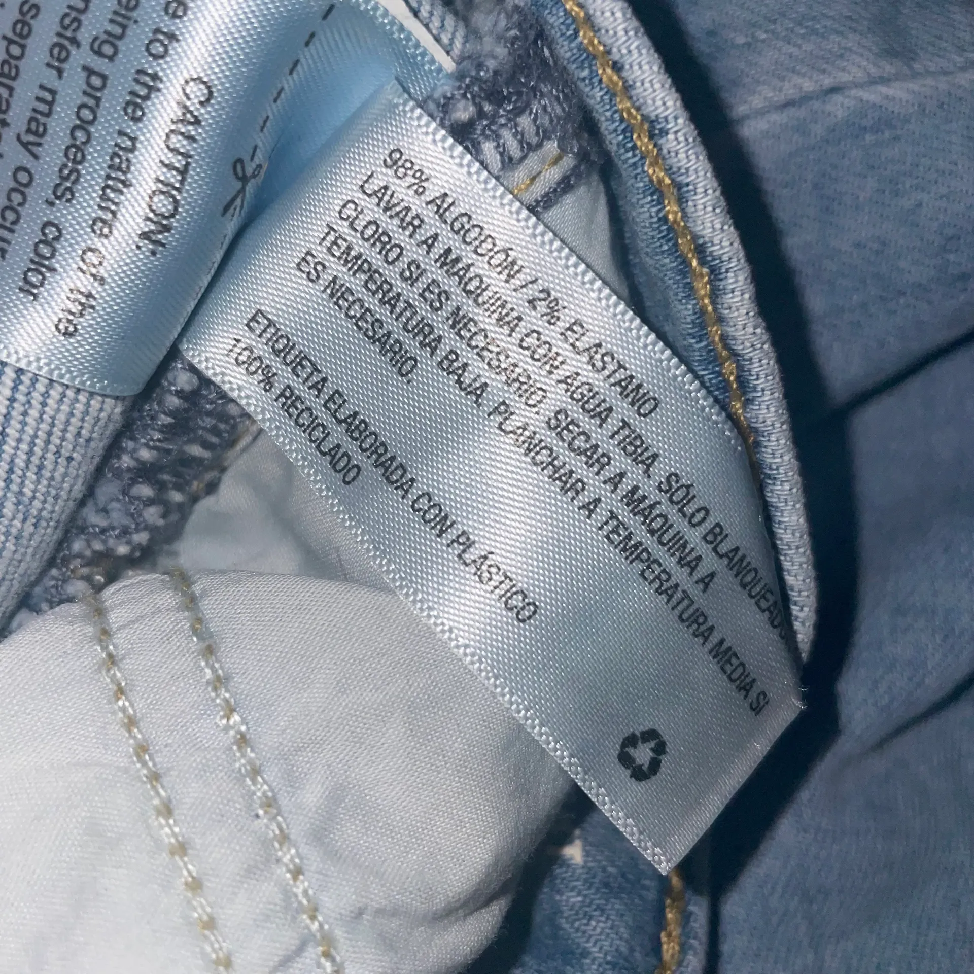 Universal Threads Vintage Straight Button fly Distressed Cropped Jeans - Image 11