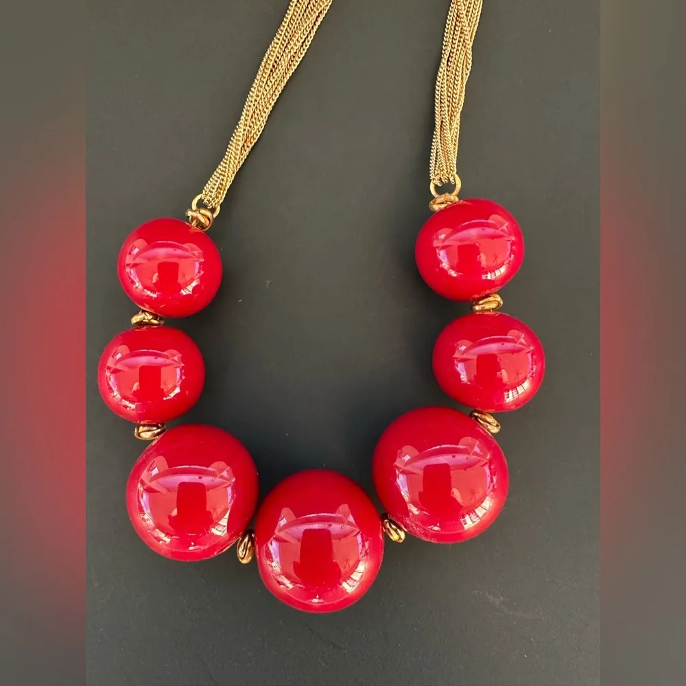 Kenneth Cole Red Beaded Necklace - Image 5
