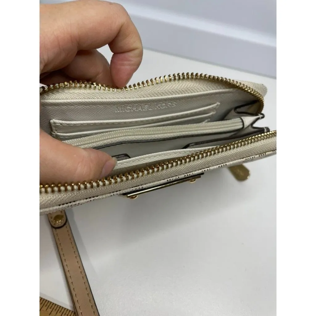 Michael Kors Jet Set Travel Continental WRISTLET Wallet Vanilla 7X3.5" - Image 10