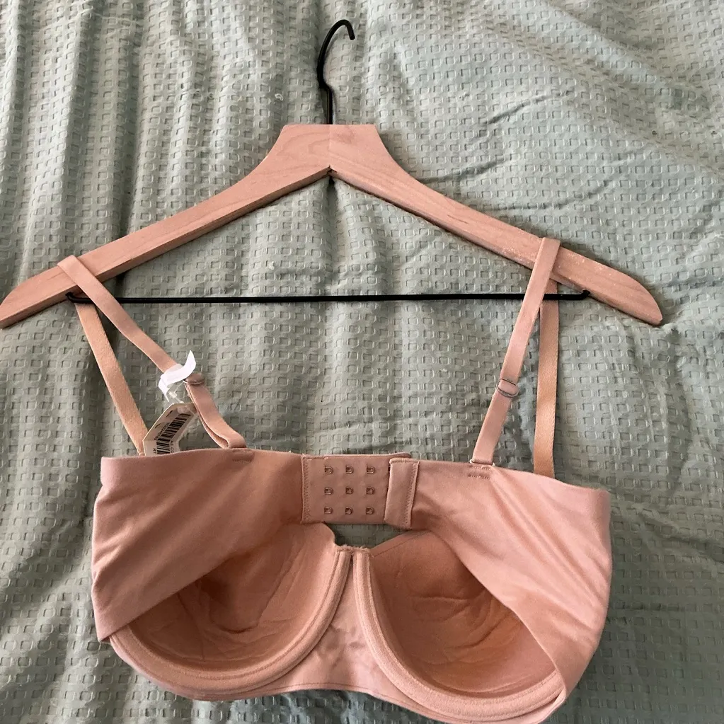 Aerie Tan Underwire strapless Bra NWT size 32DD - Image 3