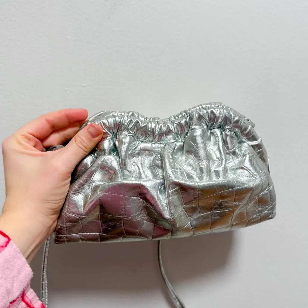 Mansur Gavriel silver metallic cloud clutch convertible shoulder bag holiday - Image 6