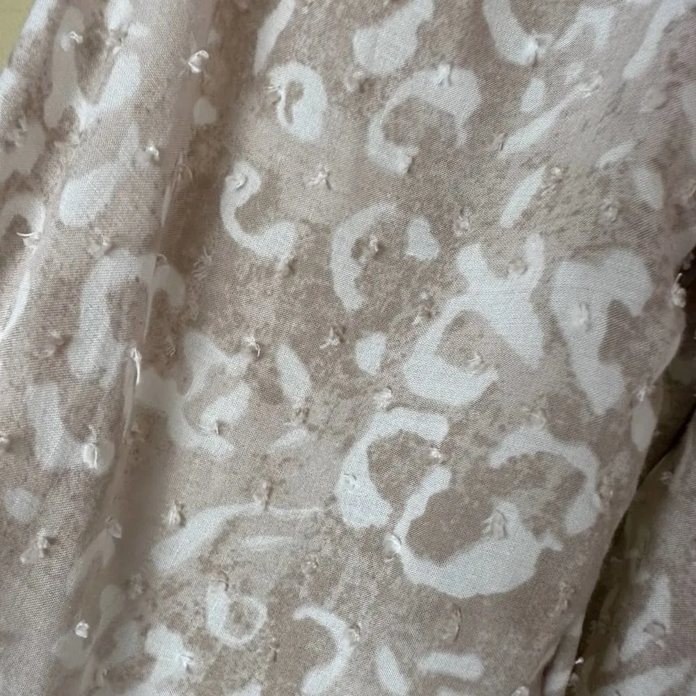 Endless Blu. Crop Blouse Size Large Tan - Image 9