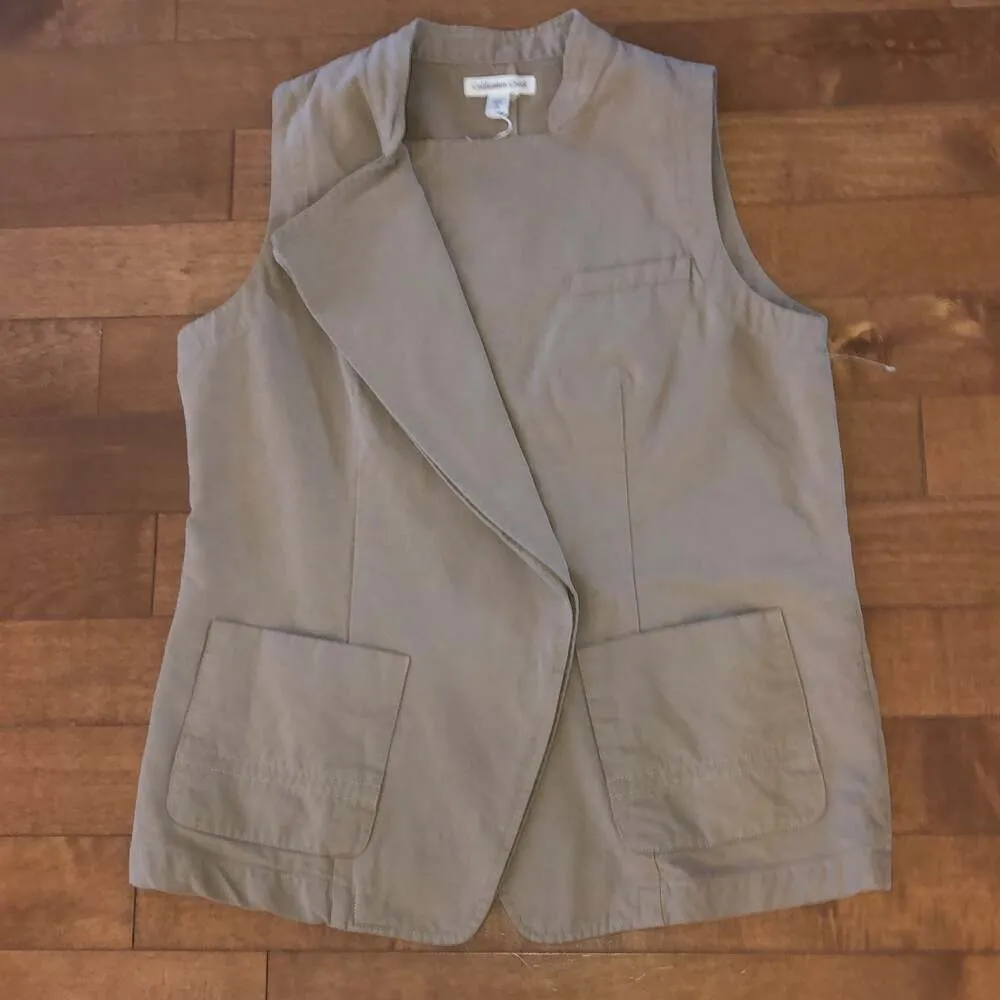 A symmetrical vest with button closing by Coldwater Creek cotton vest size small - Image 4