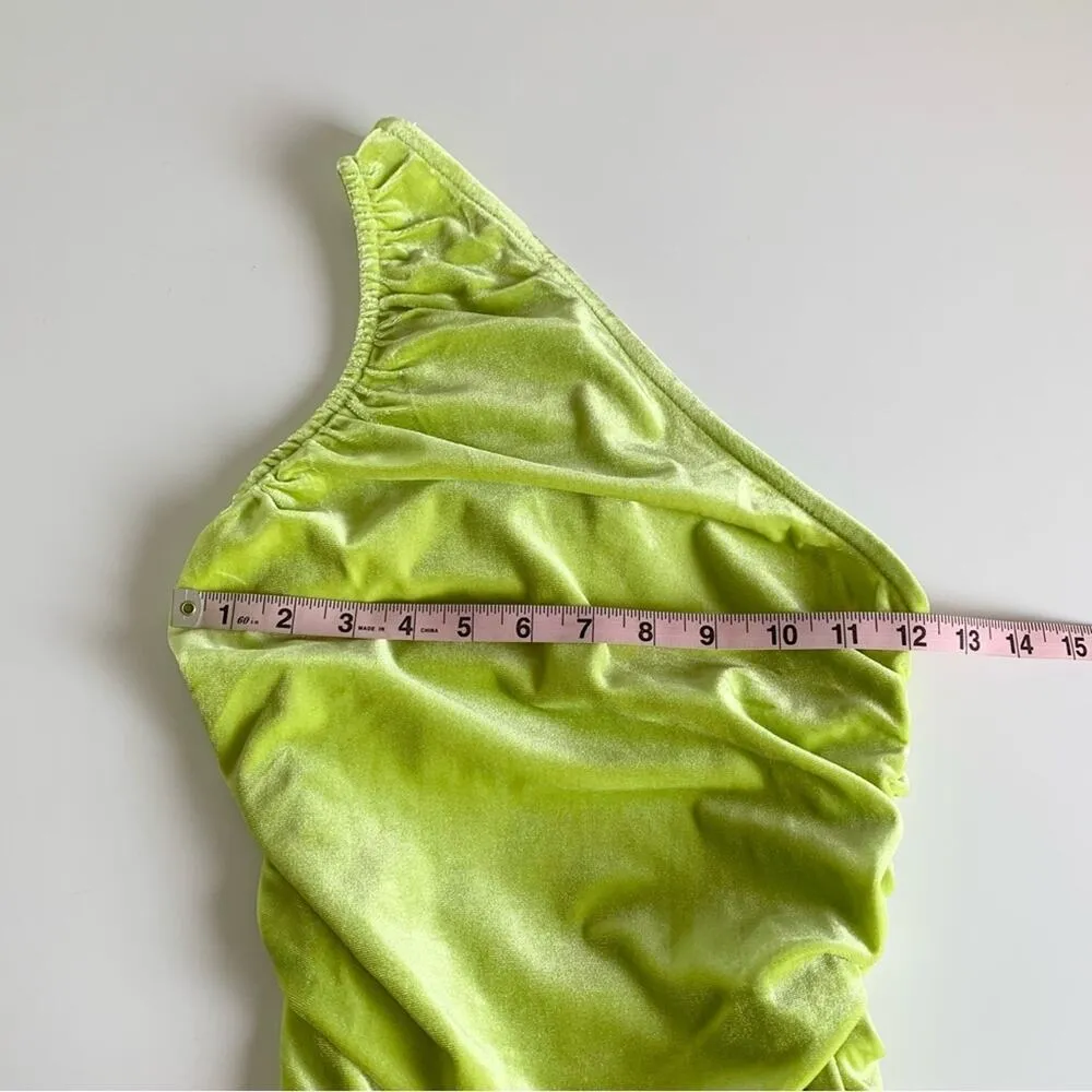 Nasty Gal Lime Green Velvet Ruched Side One Shoulder Bodycon Mini Dress Size 4 - Image 4