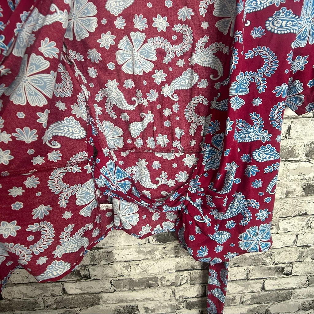 EUC LOFT Burgundy and Blue Floral Wrap Blouse Size Small - Image 11