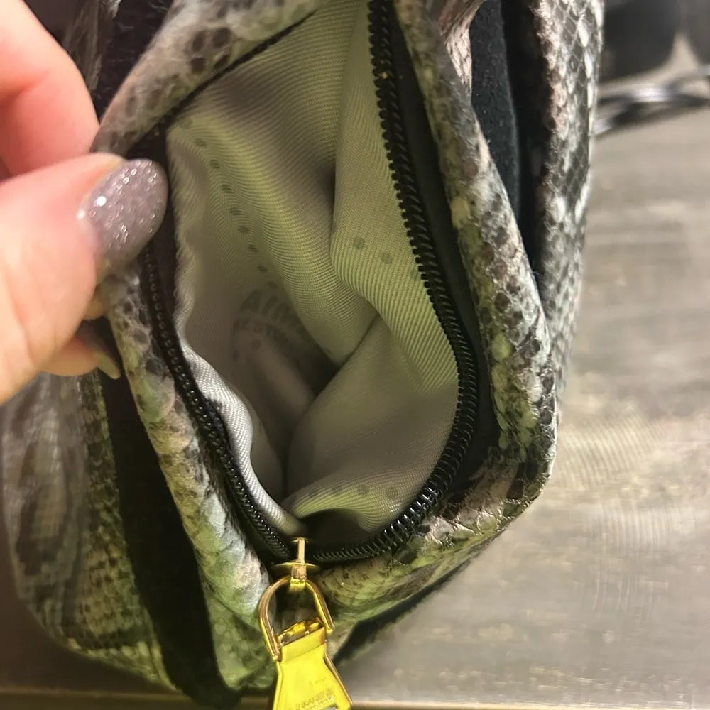 Aimee Kestenberg "Tuscany" Pebble Leather‎ & Suede Hobo in SOFT GREY COBRA NWOT - Image 5