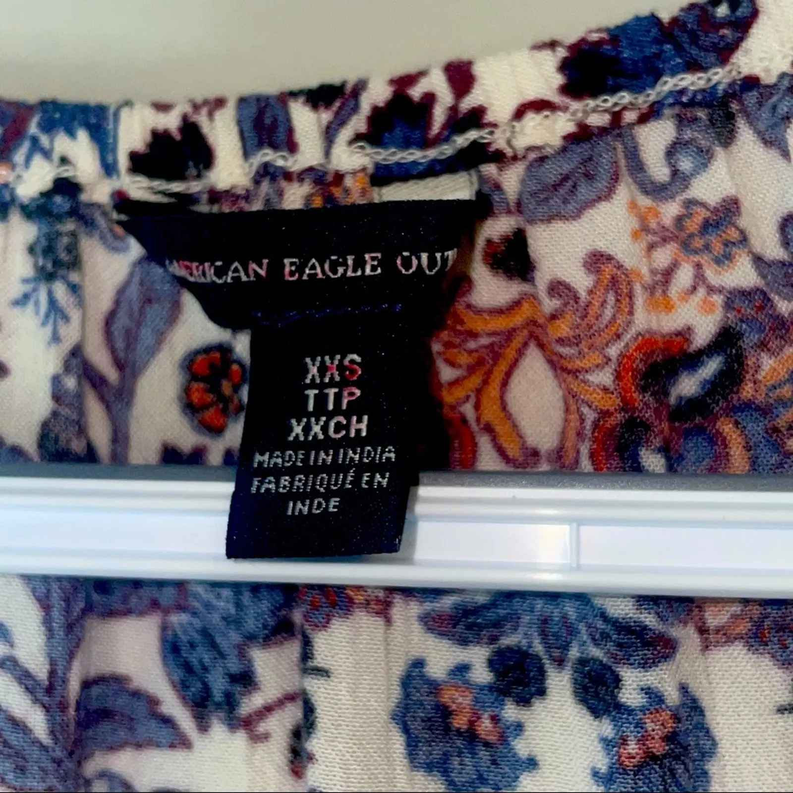 American Eagle Long Sleeve Floral Romper Size XXS Blue - Image 6