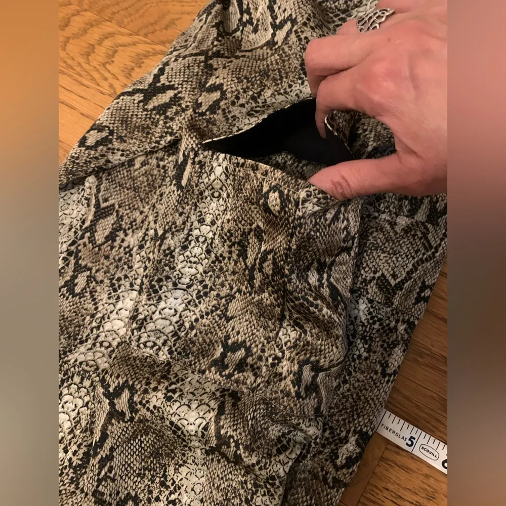 ACOA Snake print high waist joggers size L Size L - Image 7