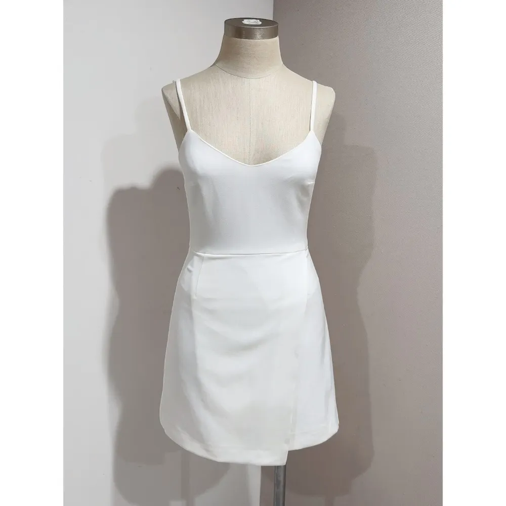 French Connection Women's Ivory Whisper Mini Dress Size 2 - Image 2