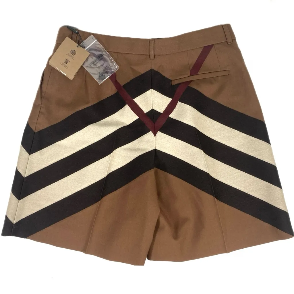Burberry Rosalie Kissing Check Jacquard Wool Shorts 8 US 10 UK Chevron Check NEW - Image 9