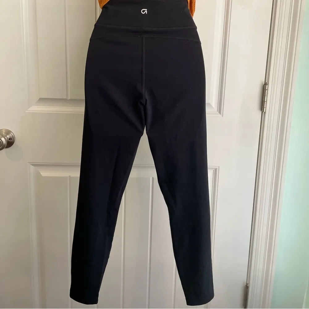 Gap Women's Black High-Waisted Leggings Sz Small EUC - Image 2