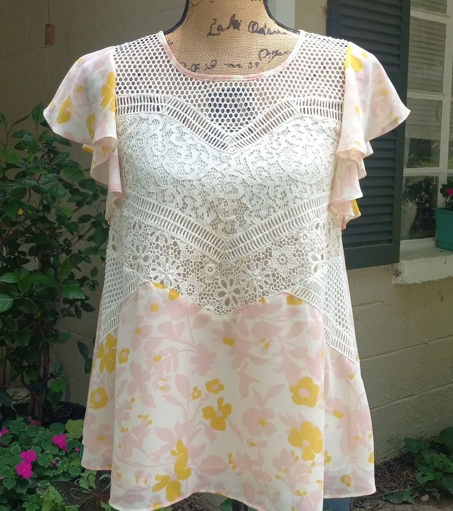 Anthropolgie HD in Paris Flutter Flores Blouse Pink and Mustard Floral Print - Image 3