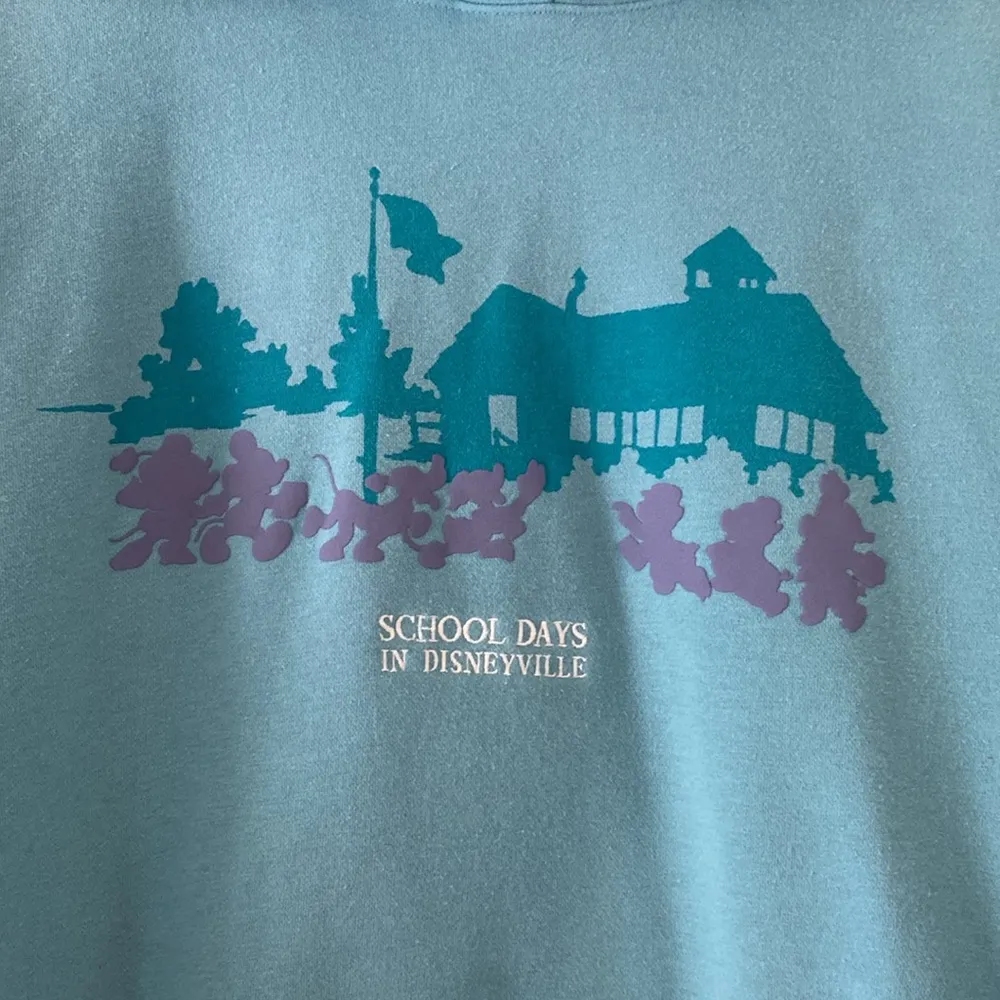 UNIQLO UT Disney School Days in Disneyville Hoodie Size L - Image 2