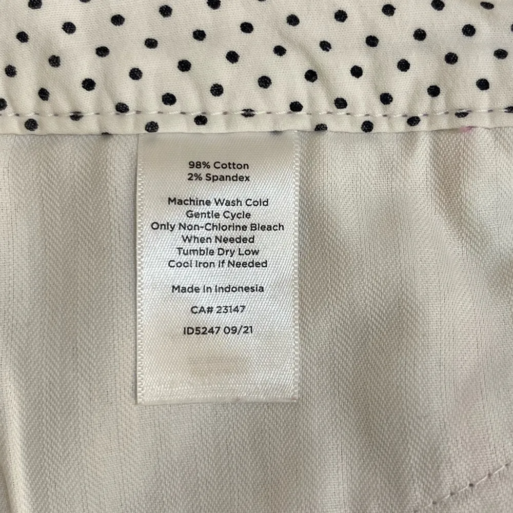 Women’s Talbots cropped pastel colored floral paisley casual pants Size 6 - Image 5