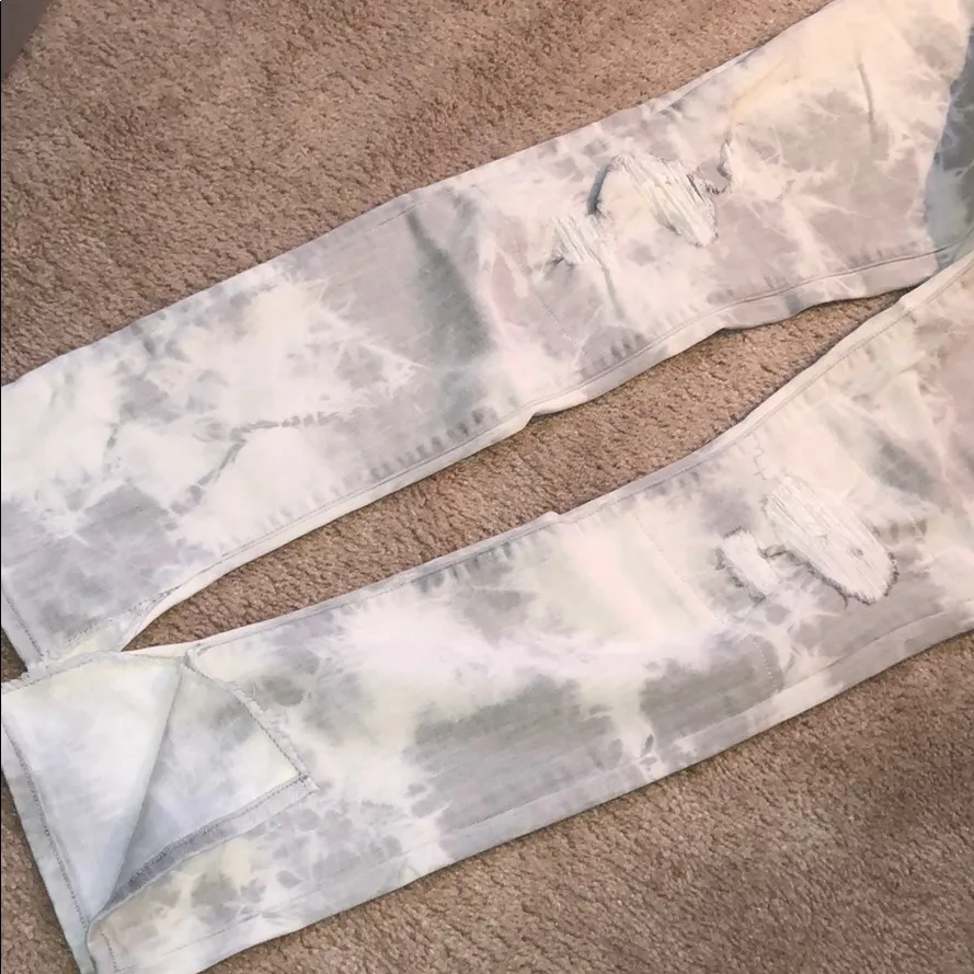 J brand size 28 grey white wash jeans - Image 5