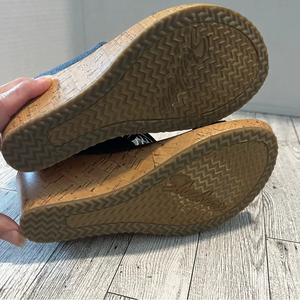 Skechers Women's Beverlee High Tea Blue Metallic Wedge Sandal Size 6M 38527 - Image 6