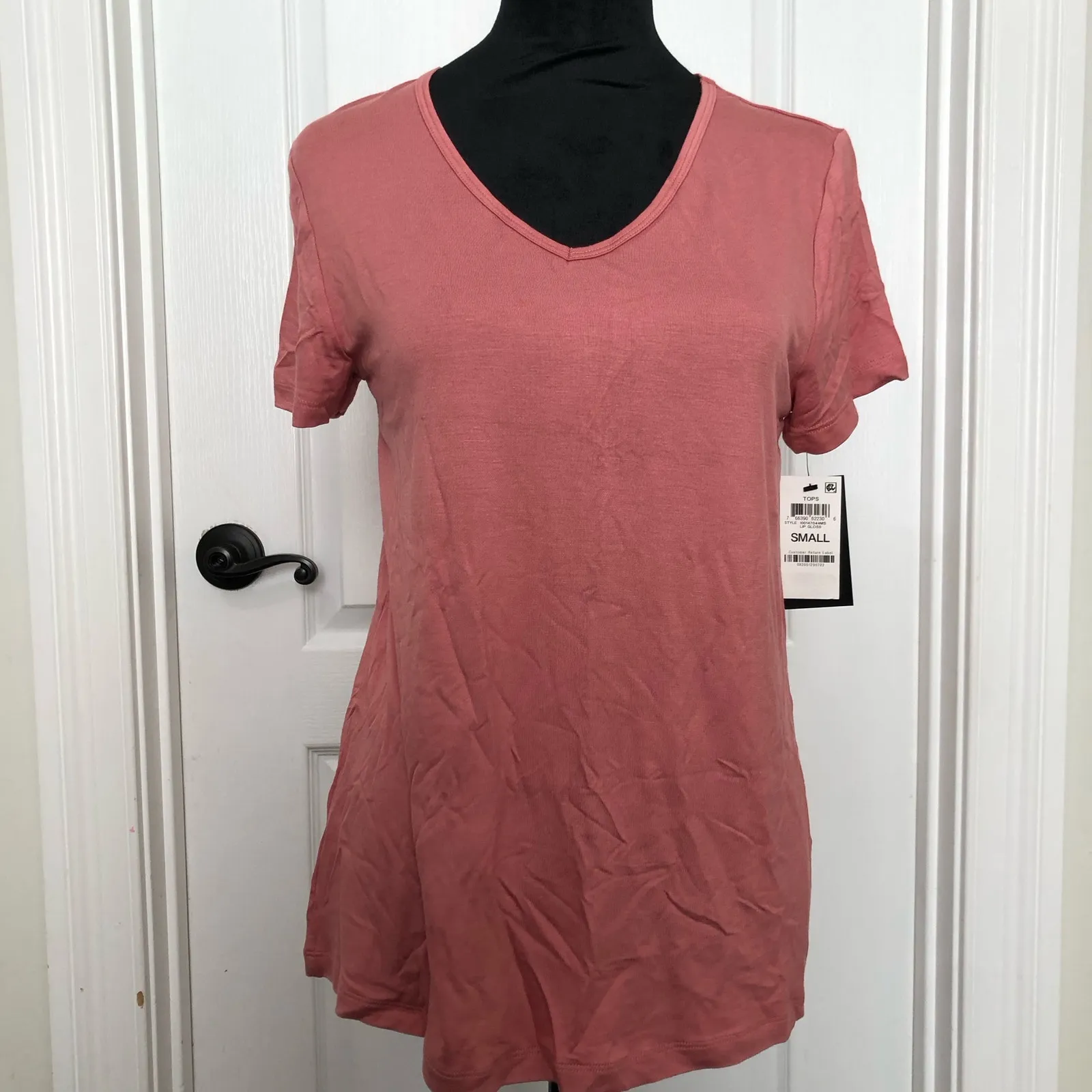 ID Ideology Womens T-Shirt‎ Size Small Coral Short Sleeve V-Neck Casual Top NWT - Image 4