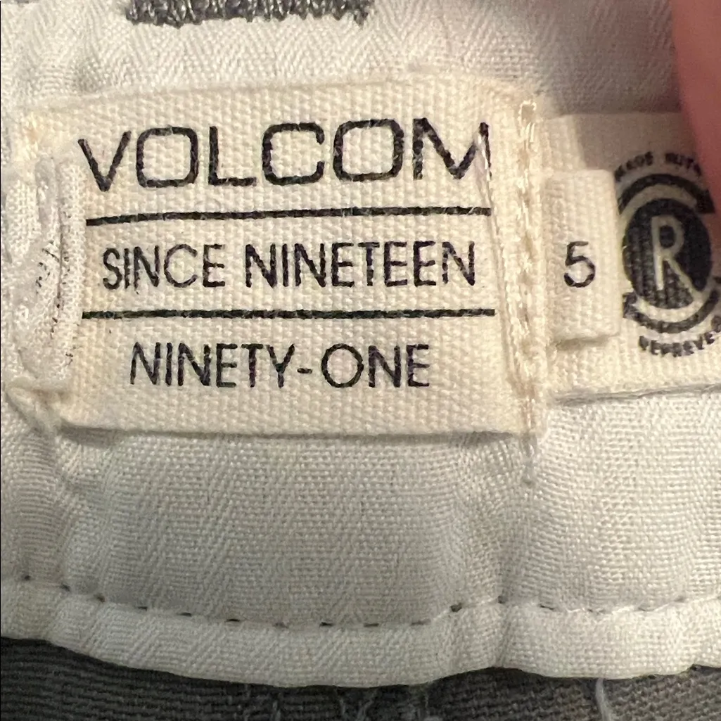 Volcom True to This shorts - Image 2