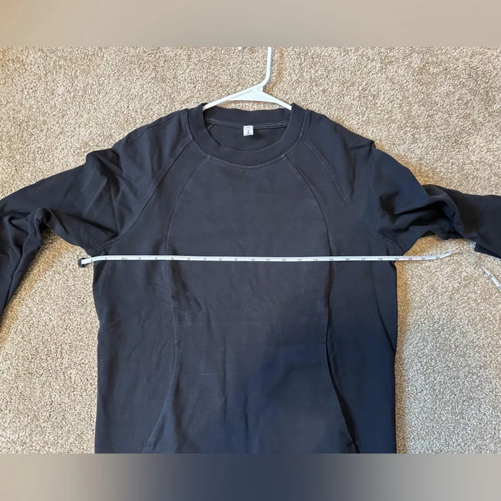 Lululemon Scuba Crew Neck Sweatshirt in Black Size 8 - Image 5