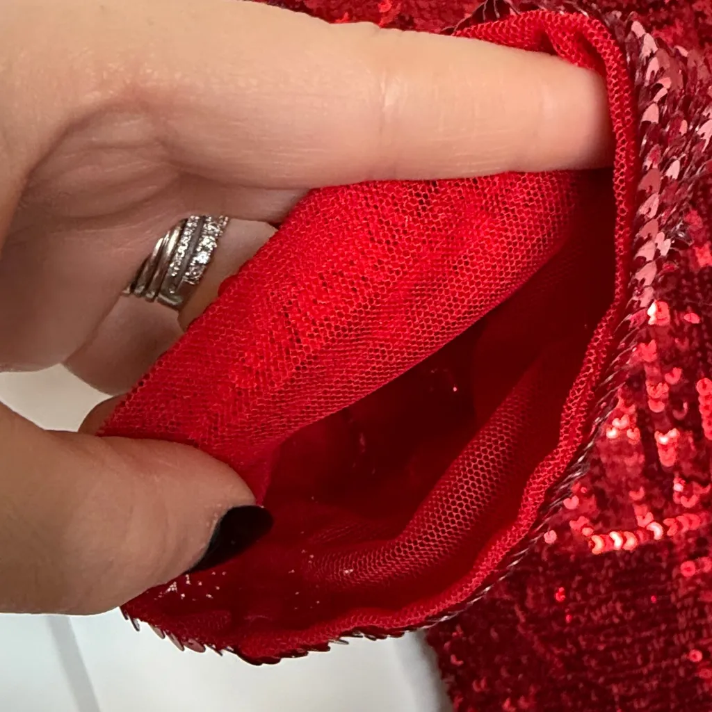 NWOT Mac Duggal 2025 Sample - Red Sequin Elbow Sleeve Plunging Neckline Gown - Image 2