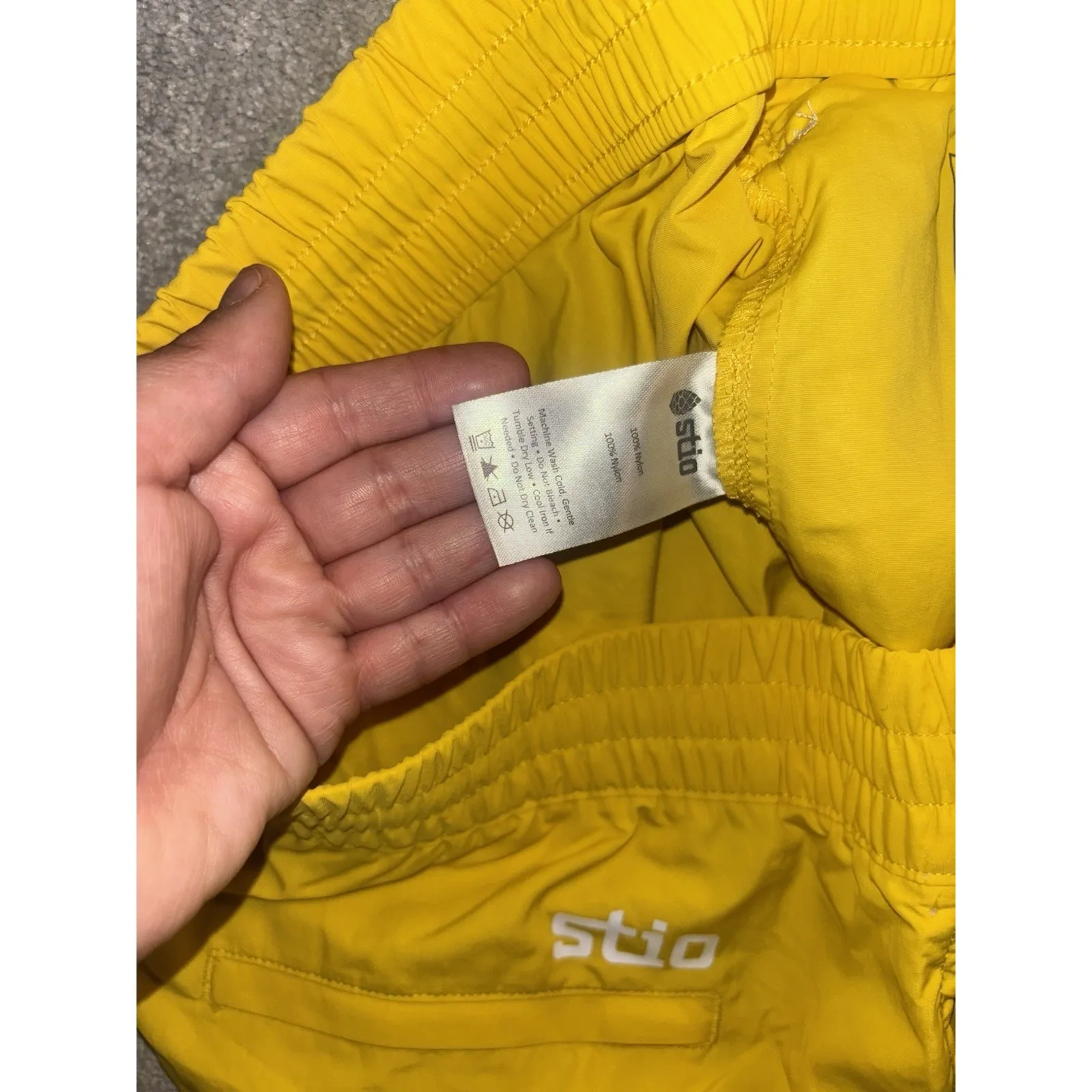 womens stio nylon shorts‎ xl yellow pockets Drawstring - Image 5