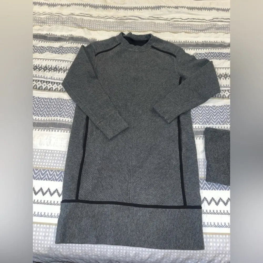 Lululemon Size 4 On Repeat Dress Heathered Core Dark‎ Grey / Black - Image 4