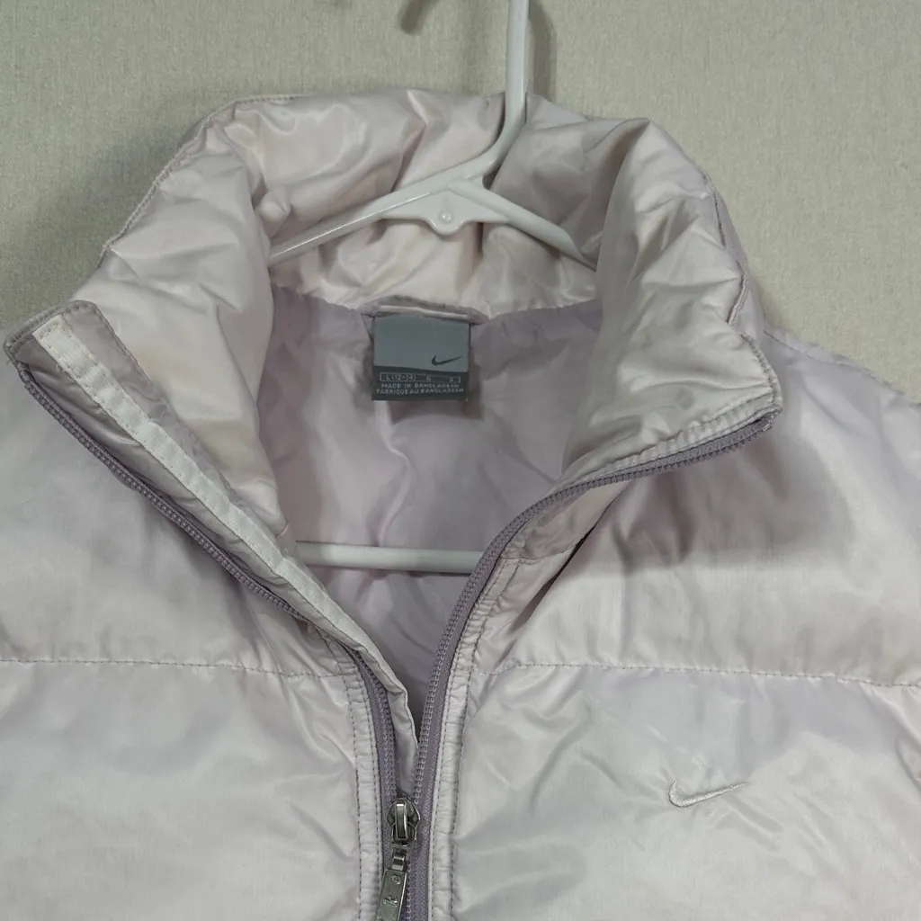 Nike Women's Light Purple Puffer Vest - Image 5