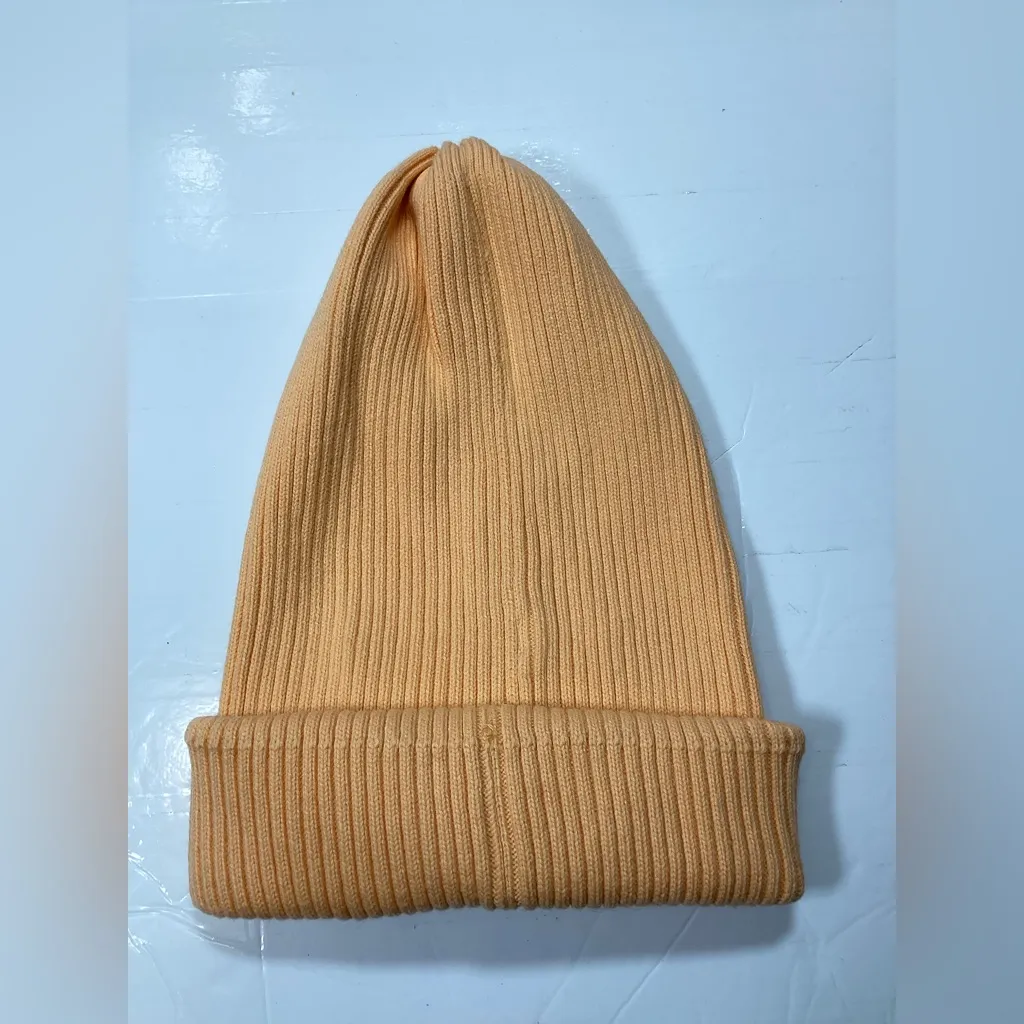 Free People Ribbed Beanie in Peach no size tag - Image 3