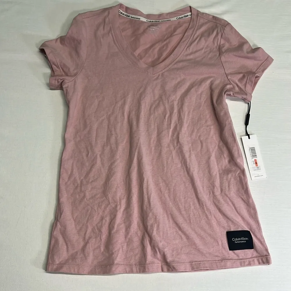 CK Performance V-Neck Woven Logo Patch T-Shirt- XS - Image 2