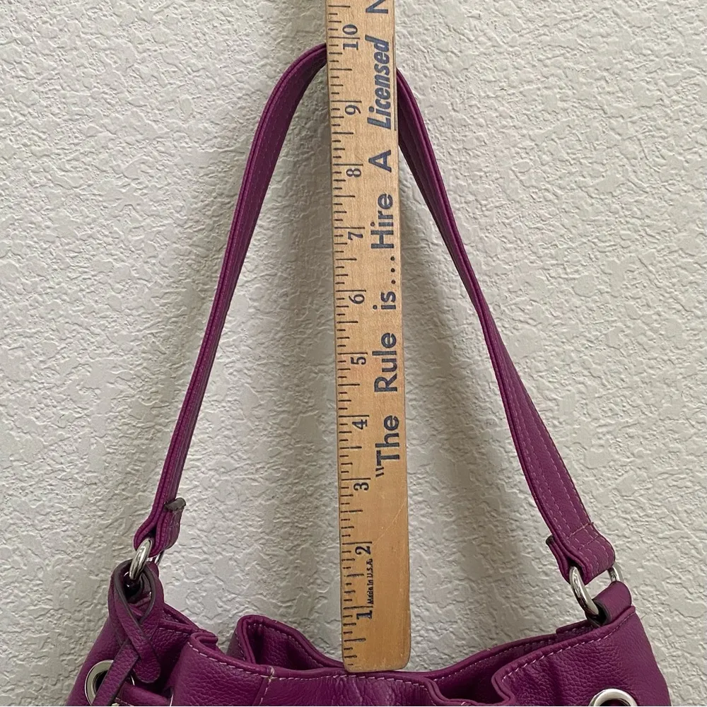 TIGNANELLO Purple Magenta Pebbled Leather Drawstring Tassel Bucket Shoulder Bag - Image 6