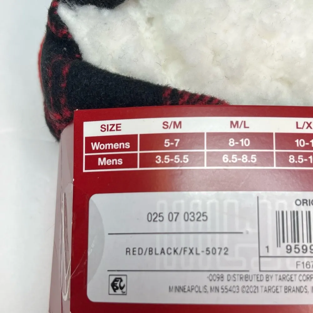 Wondershop Red & Black Buffalo Plaid High Rise Unisex Slippers Size S / M New! - Image 9
